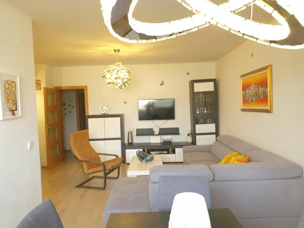 Apartament Lav