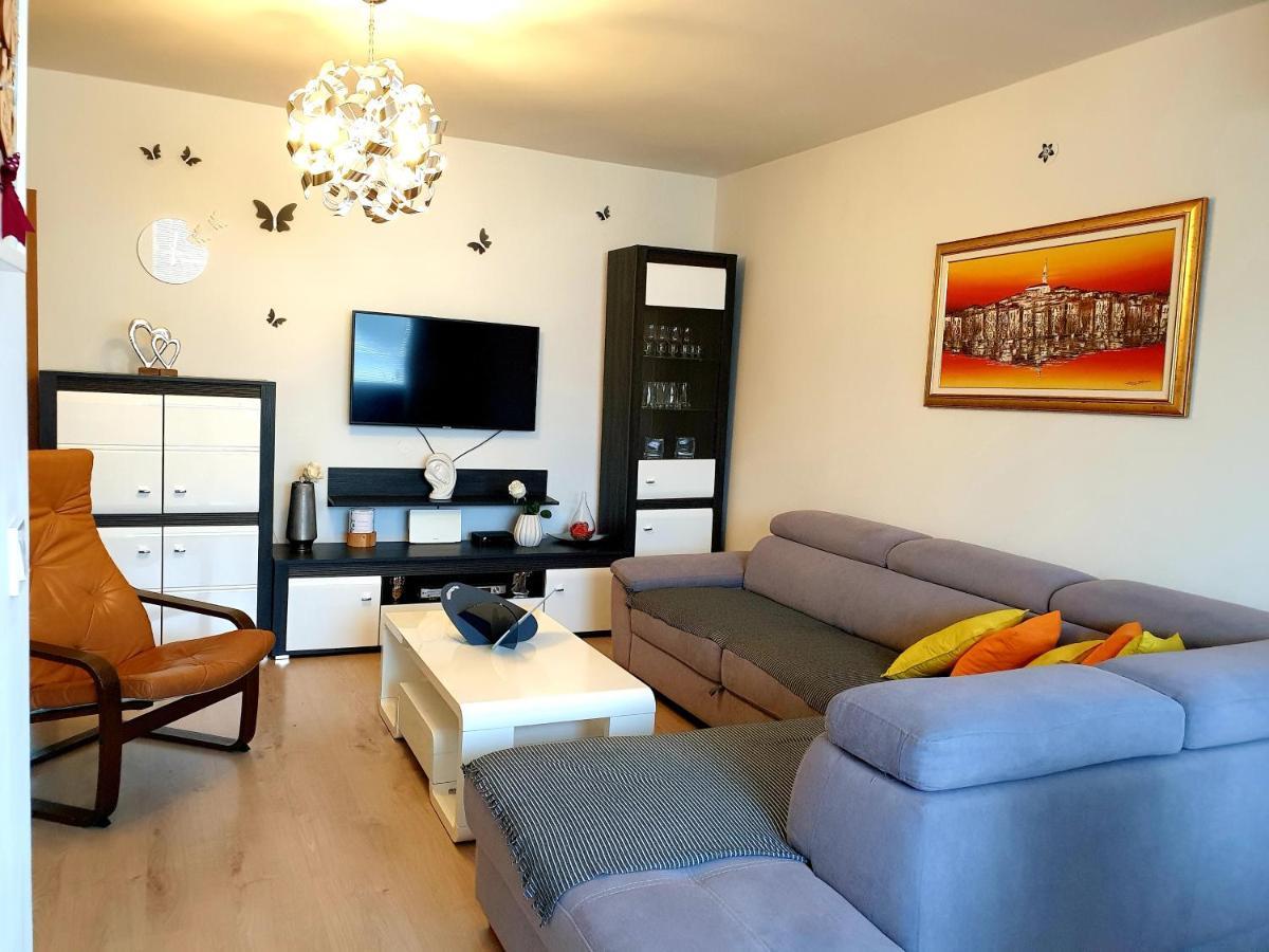 Apartament Lav *